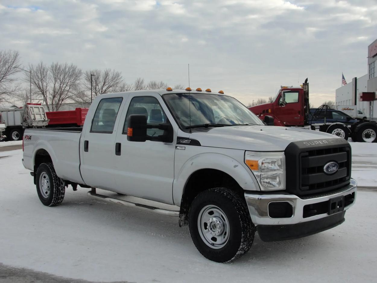 2016 Ford F-350 | Photo 13 of 24