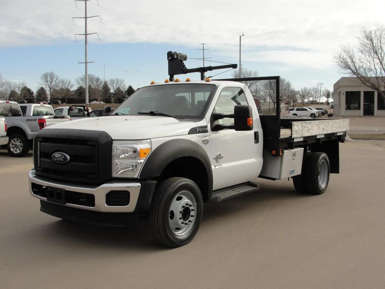2014 Ford F-550 - Flatbed with Crane 11'6"