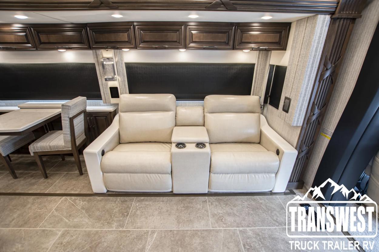 2023 Newmar Supreme Aire 4530 | Photo 16 of 40