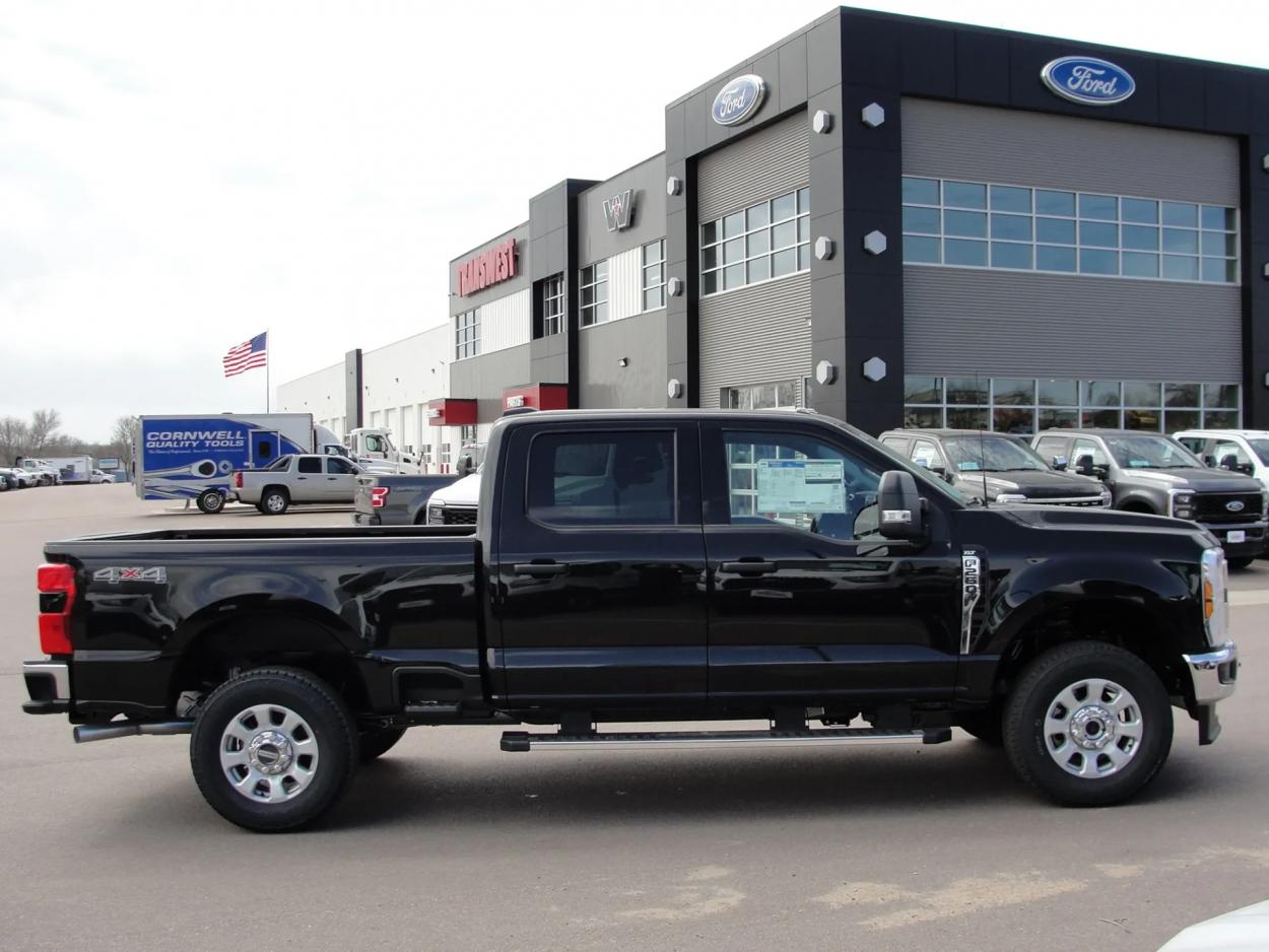 2024 Ford F-250 | Photo 6 of 18