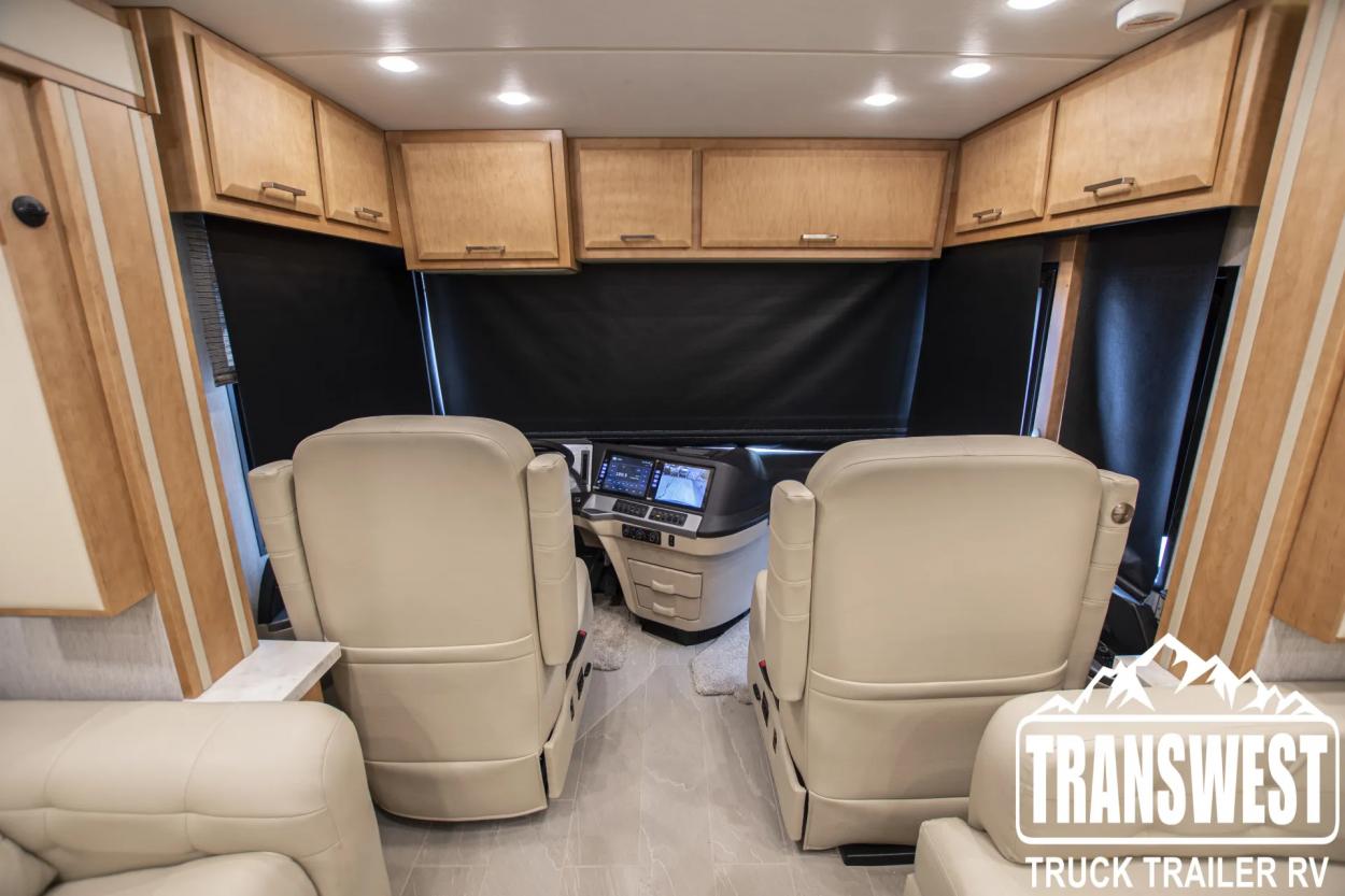 2023 Newmar New Aire 3549 | Photo 10 of 30