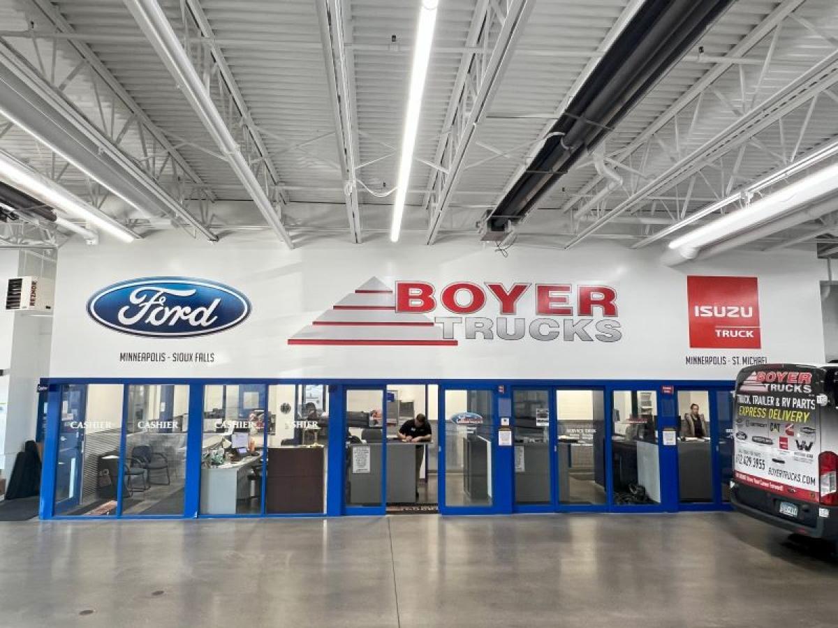 Boyer Ford Isuzu Truck Dealer Service Center Minneapolis