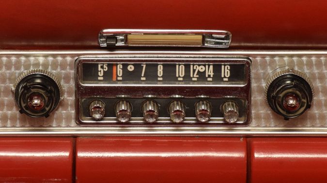 1950s radio dial