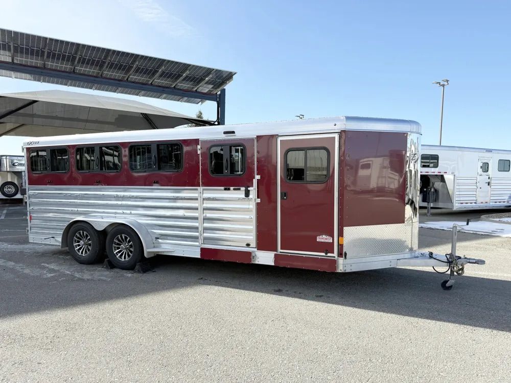 Bumper pull trailer
