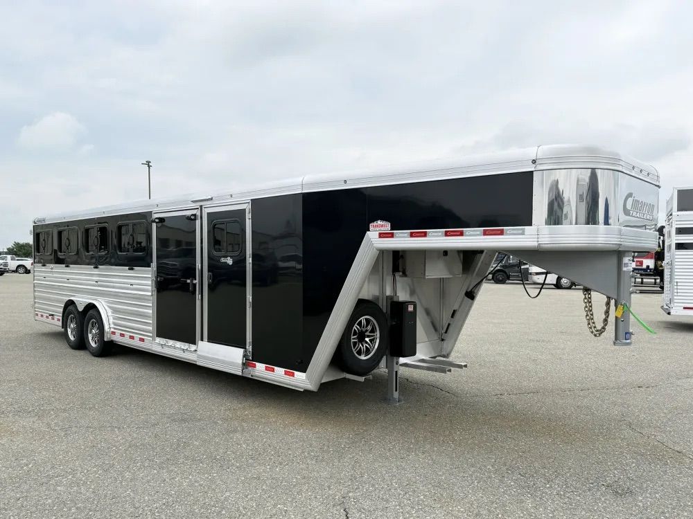 Gooseneck trailer