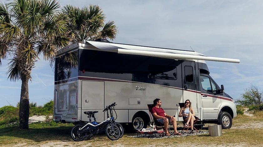 Winnebago Navion exterior