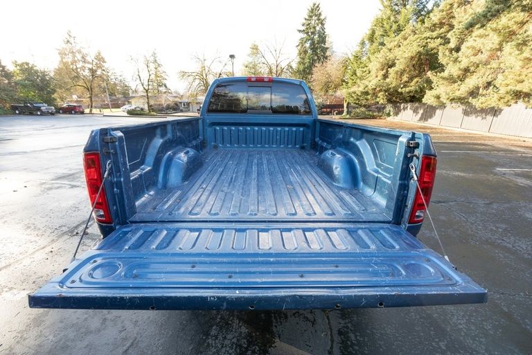 Open truck bed
