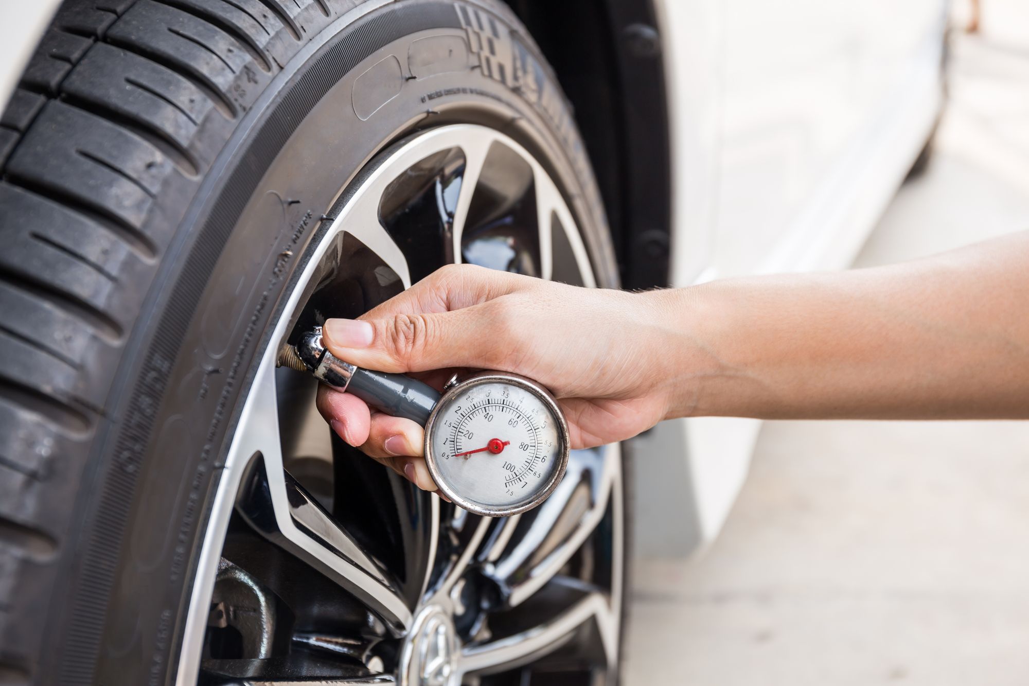 Tire pressure gauge