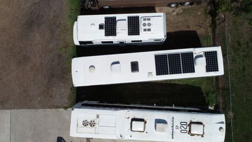 Overhead view of different sized RVs