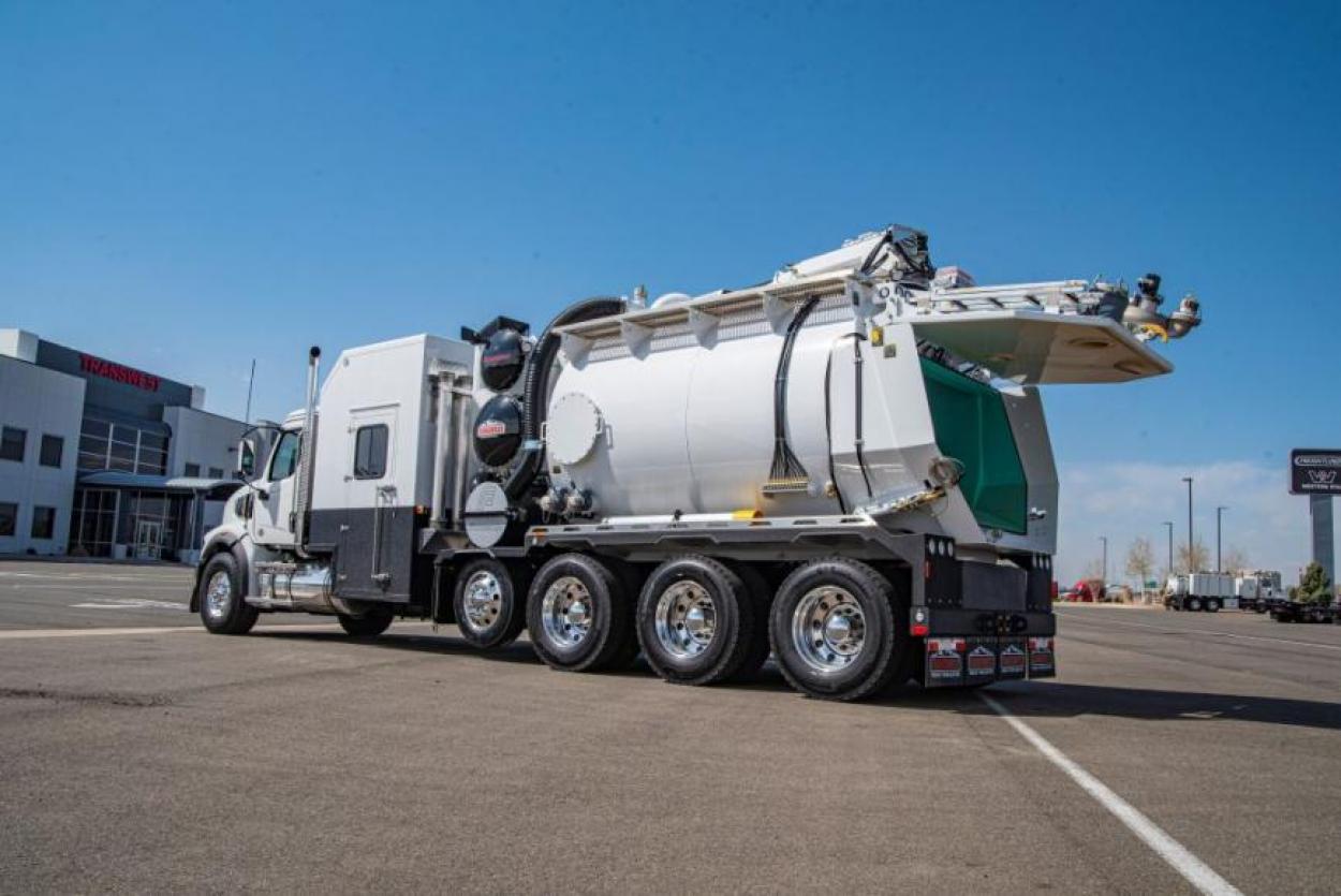 new 2023 wester star 47x foremost 1600hd hydrovac for sale.