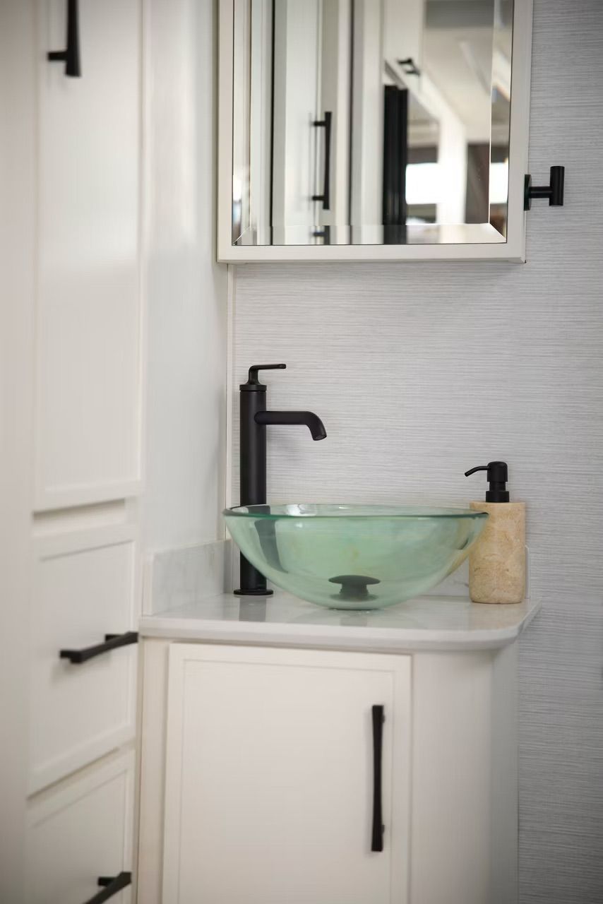 2026 Freedom Aire shower fixtures