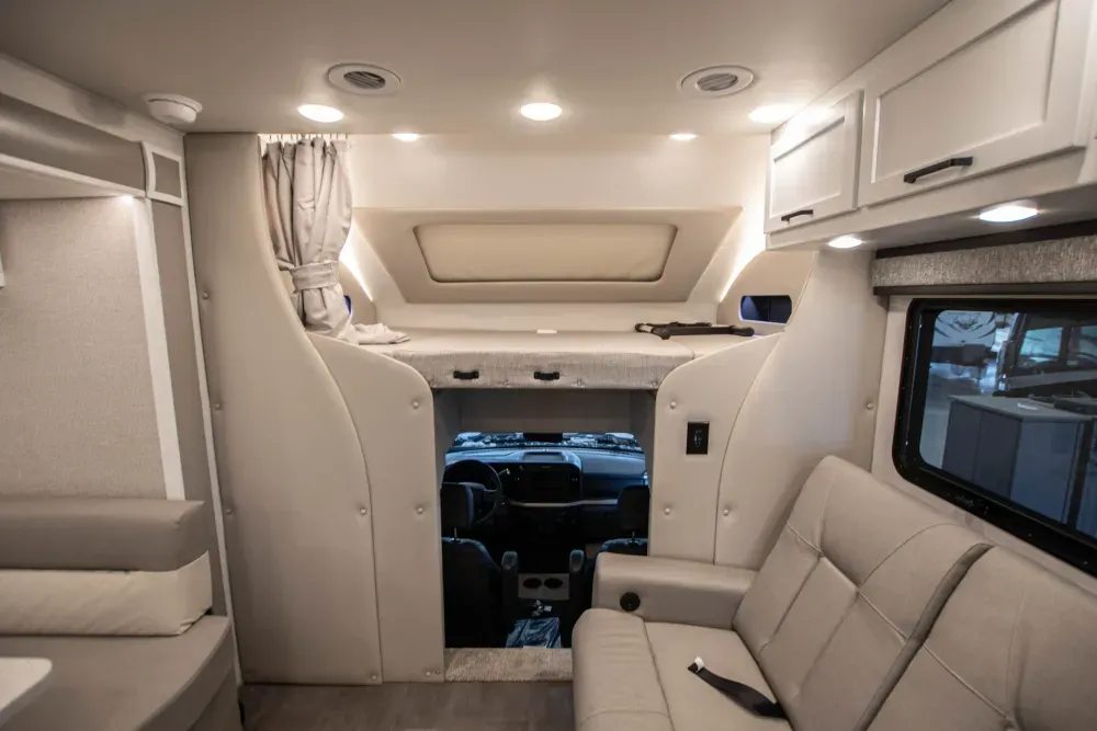 Seats and cabin in the 2026 Renegade Veracruz