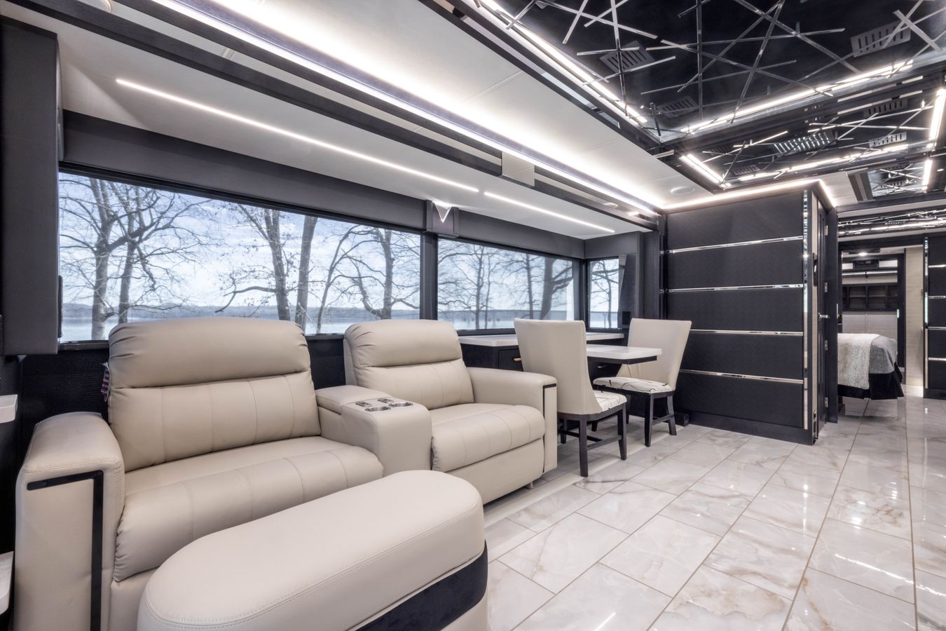 Interior image of the 2025 Tiffin Zephyr