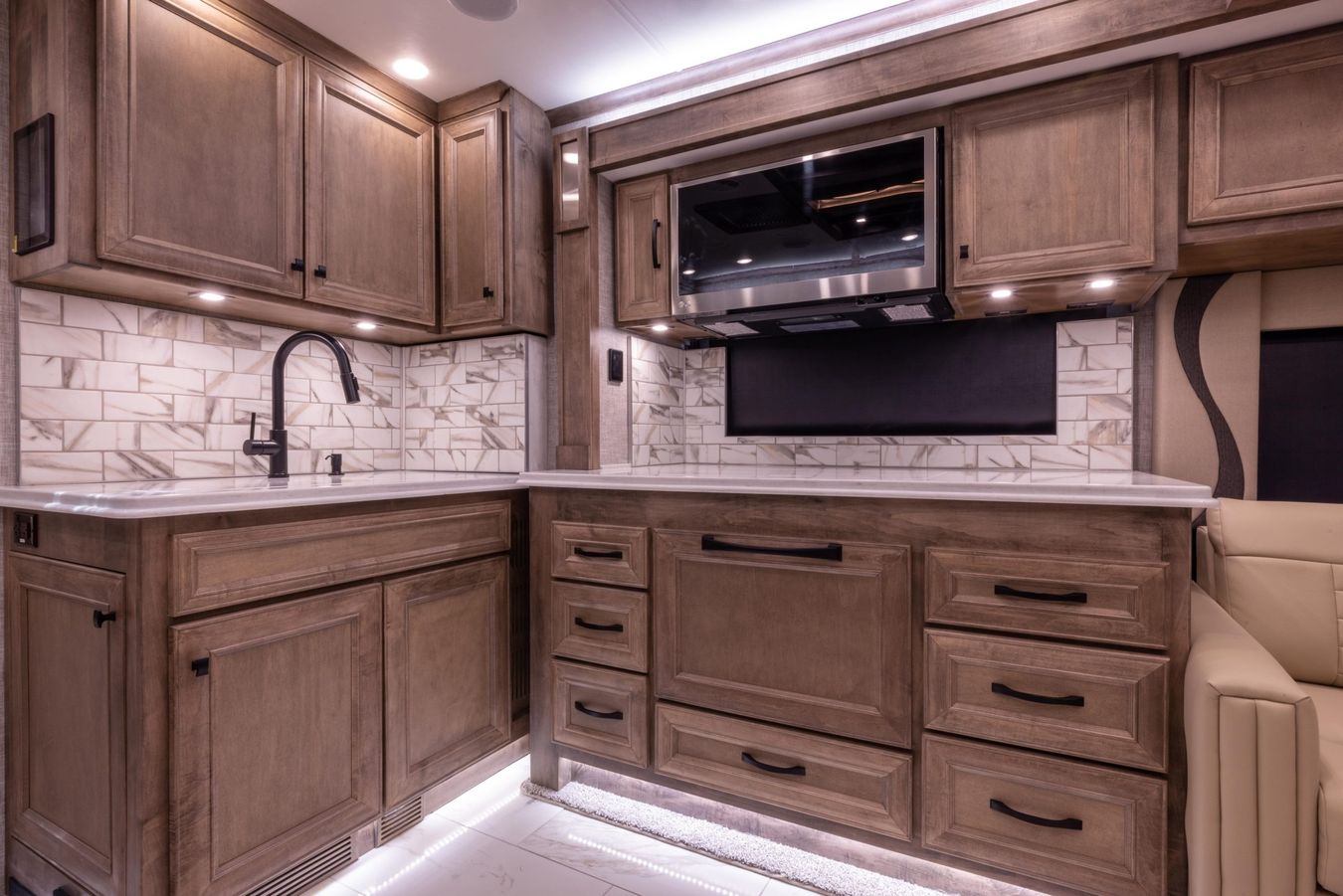 Interior image of the 2025 Tiffin Phaeton 