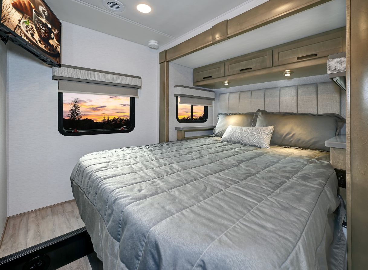 2025 Renegade Veracruz interior image