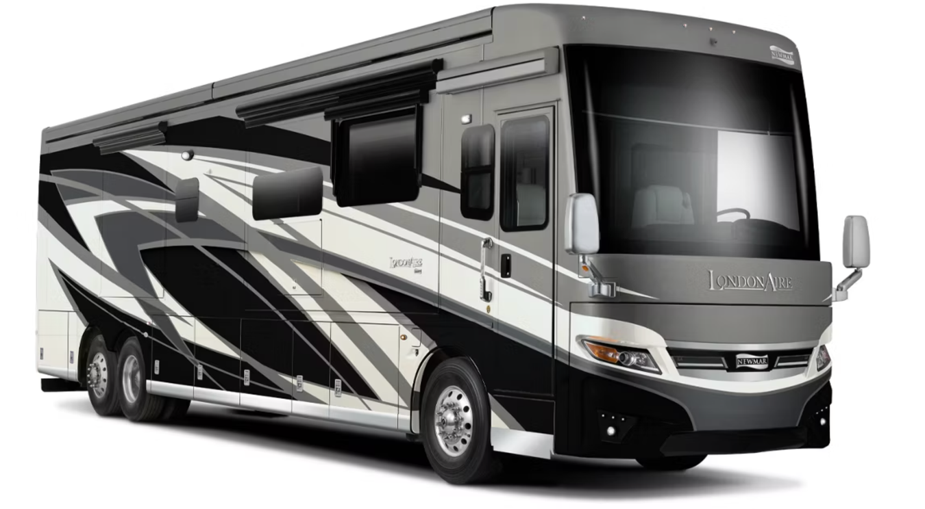 Exterior of the 2025 Newmar London Aire