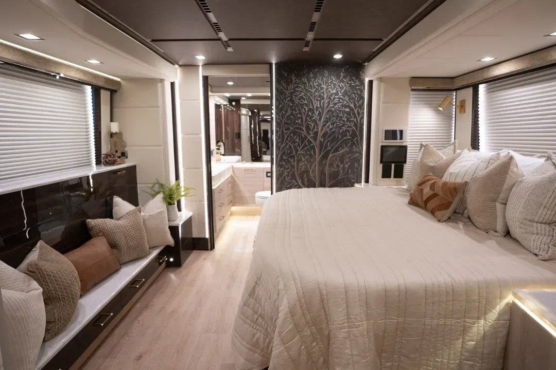 Emerald Luxury Coaches Interior