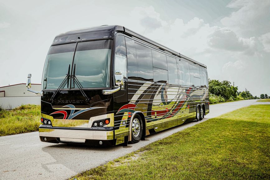 Exterior or Emerald build on Prevost x3-45chassis