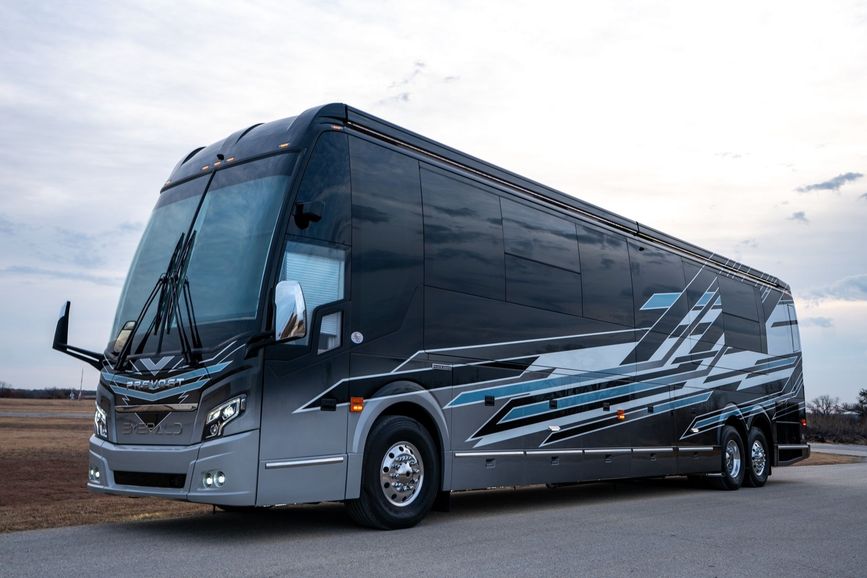 Exterior of Emerald built on Prevost H3-45