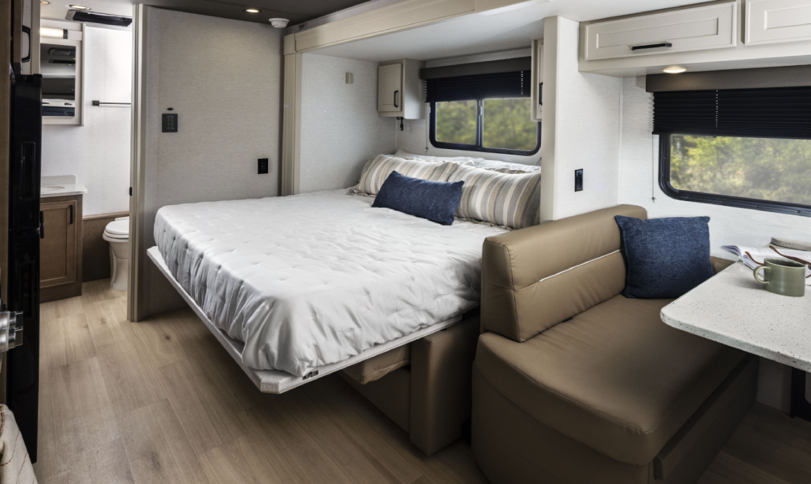 2027 Renegade Villagio bed and mattress