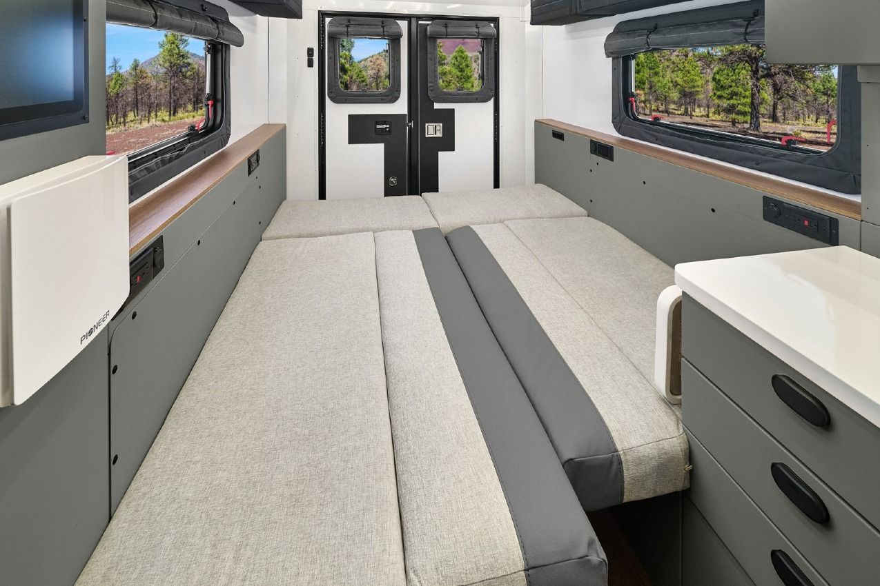 Dinette bed