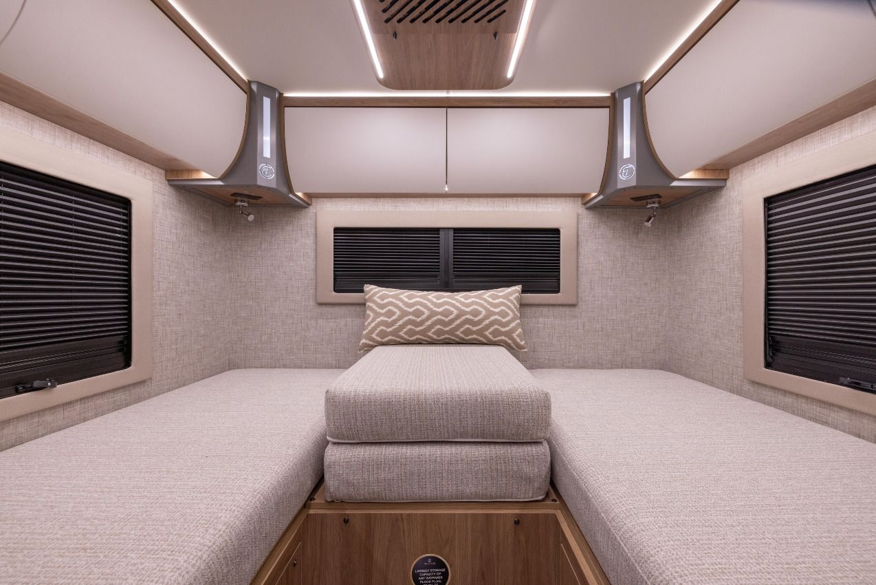 Overcab bunk