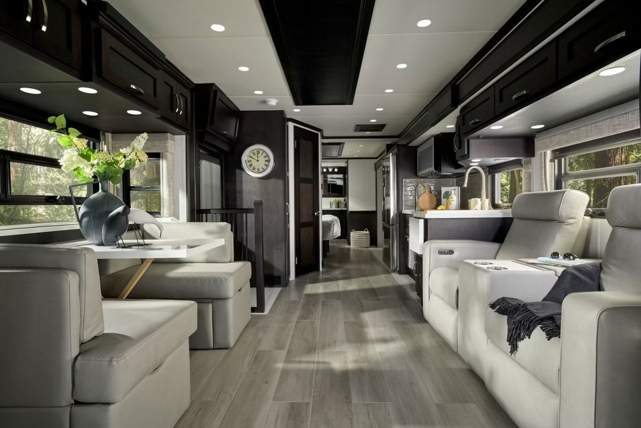 2027 Newmar Super Star interior