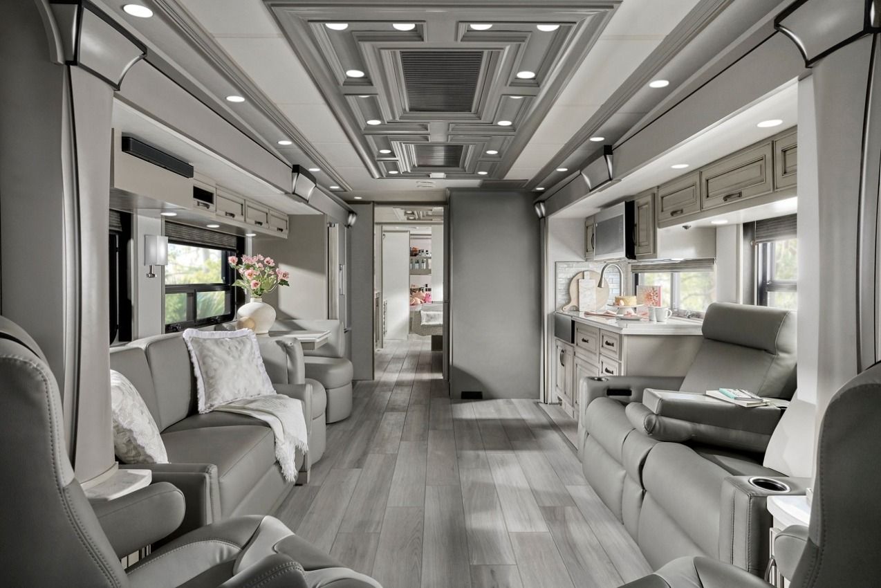 2027 Newmar Dutch Star interior 