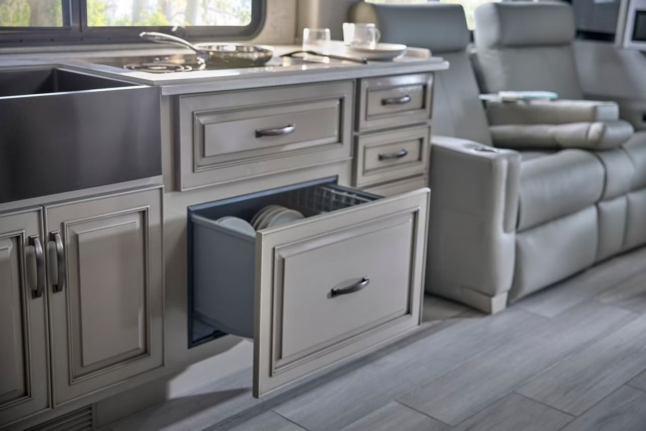 2027 Newmar Dutch Star kitchen