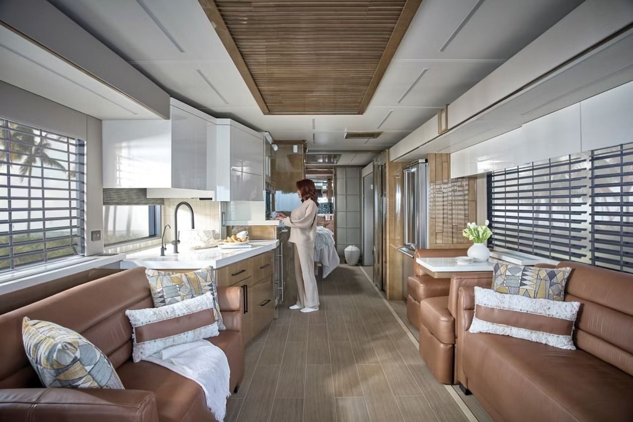 2027 Newmar King Aire interior 