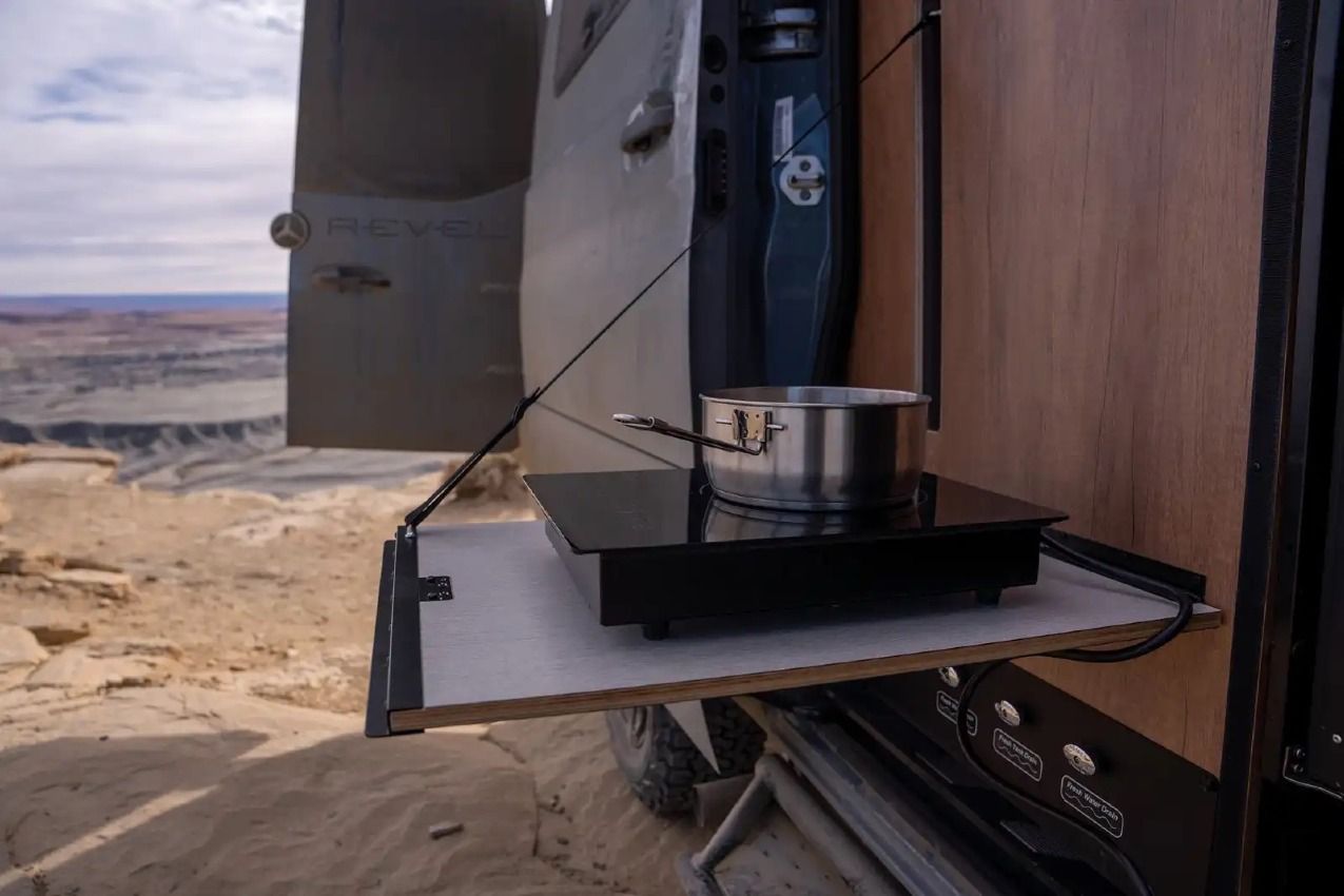 Exterior cooktop 