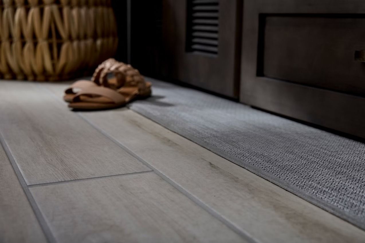 2027 Newmar Grand Star tiles