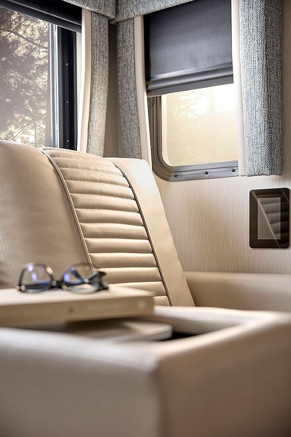 2027 Newmar Grand Star leather seat