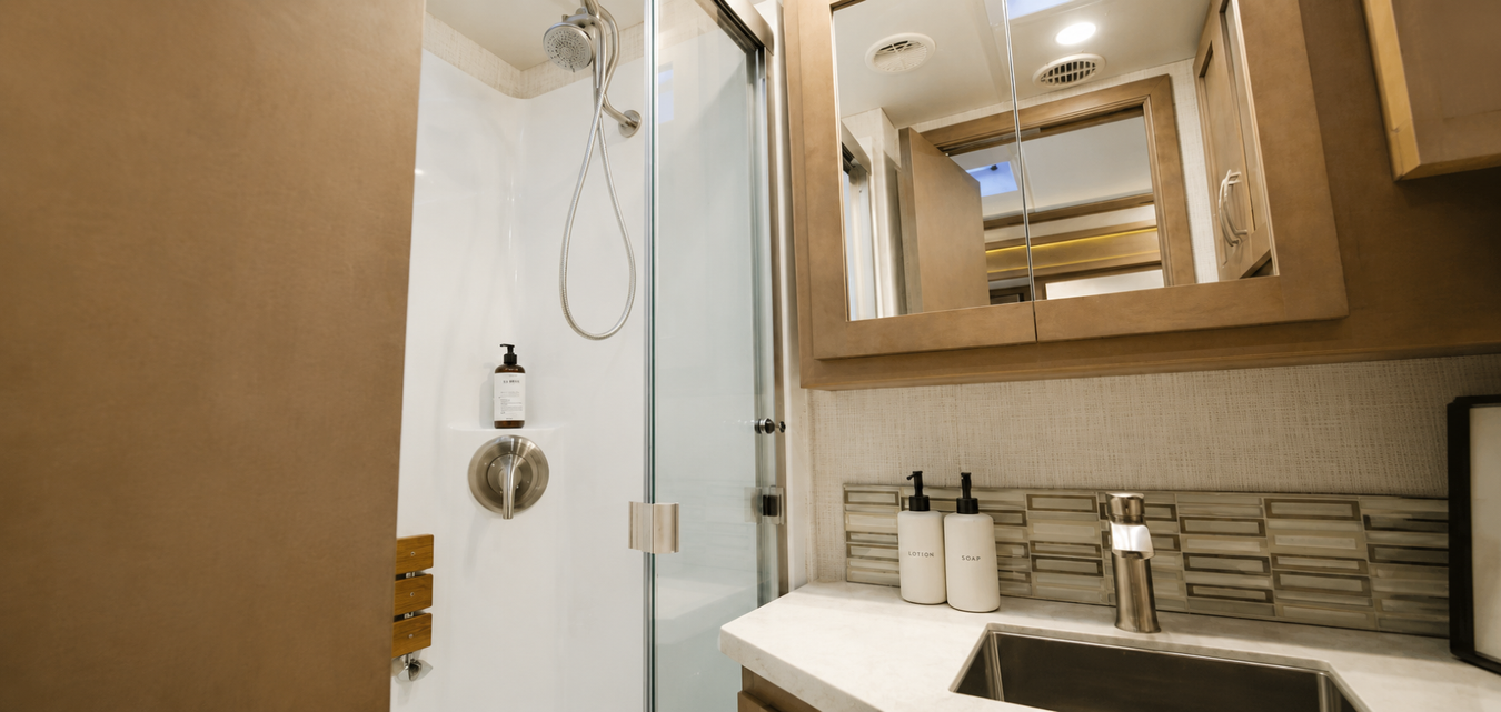 2027 Newmar Canyon Star kitchen