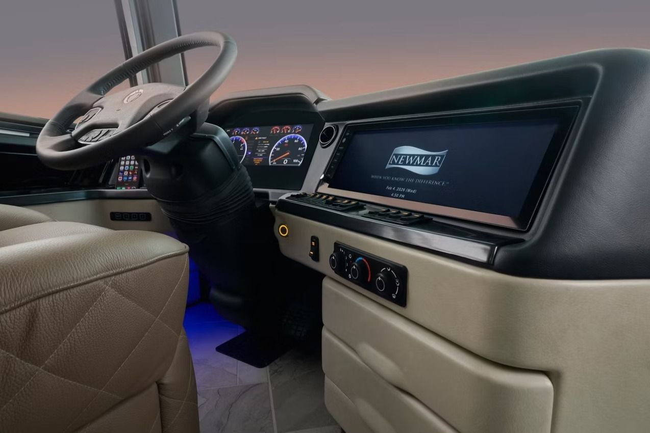 2027 Newmar Essex cockpit