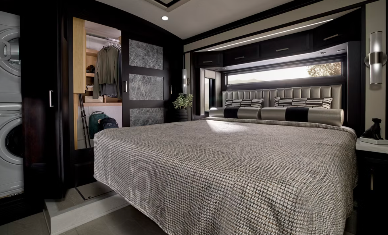 2026 Newmar New Aire&#039;s bed