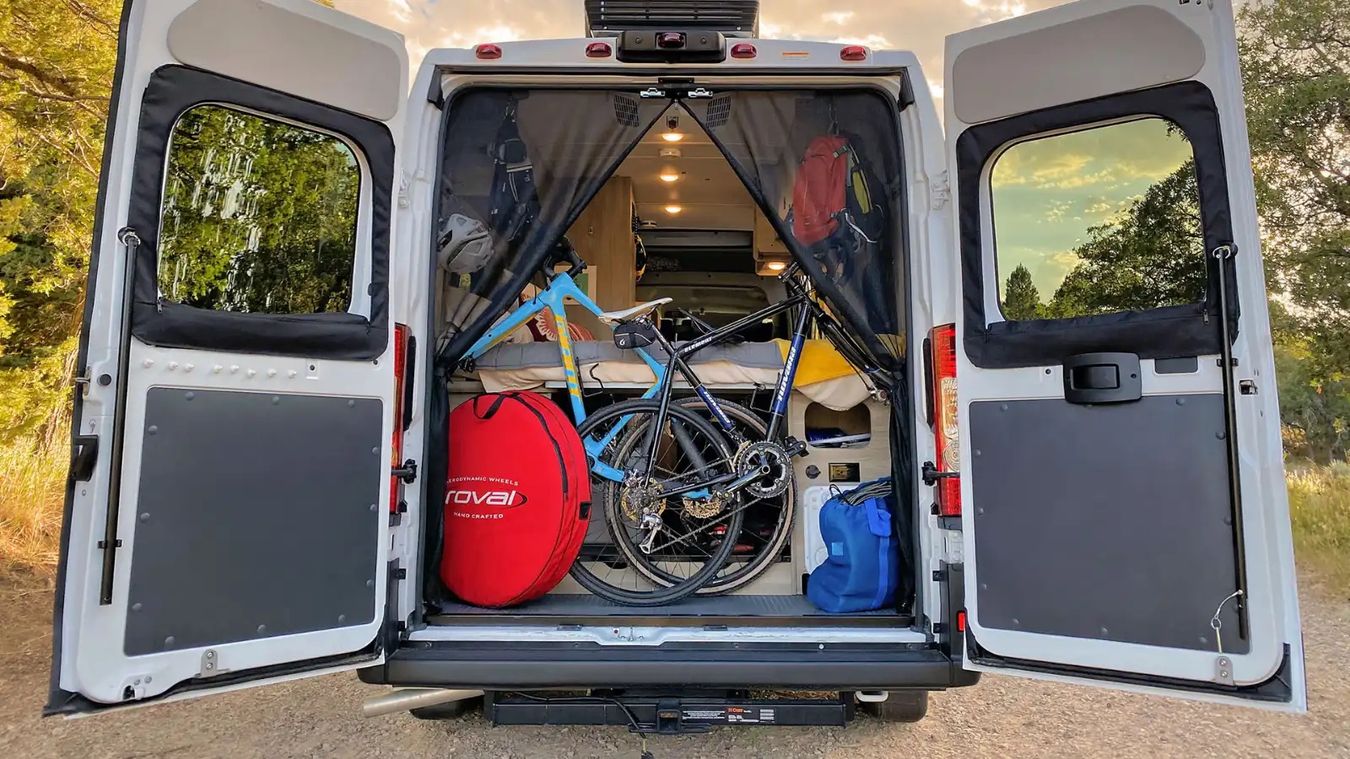 Storage inside the Solis