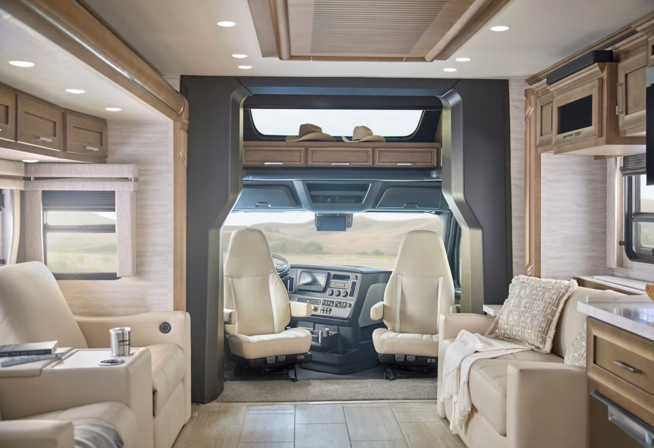 2026 Newmar Supreme Aire cabin