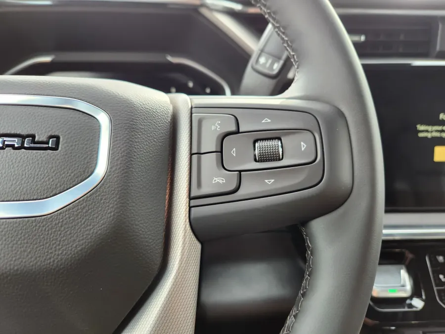 2026 GMC Sierra 3500HD Denali | Photo 24 of 31