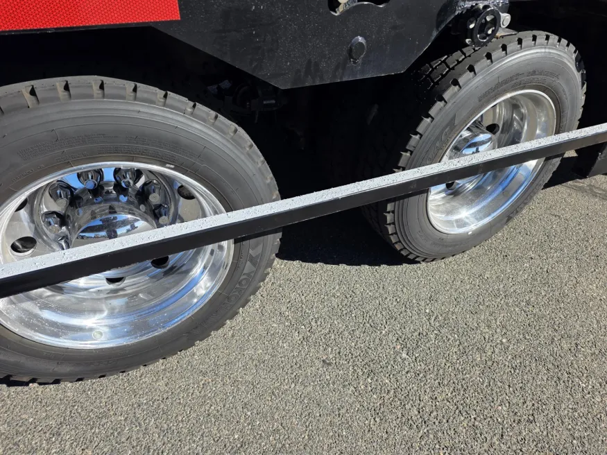 2022 Peterbilt 389 | Photo 22 of 40