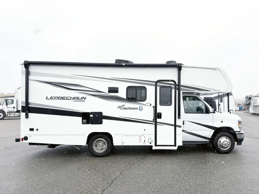 2025 Coachmen Leprechaun 220XG | Photo 3 of 21