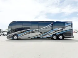 2023 Emerald Prevost H3-45 Triple Slide | Thumbnail Photo 24 of 35