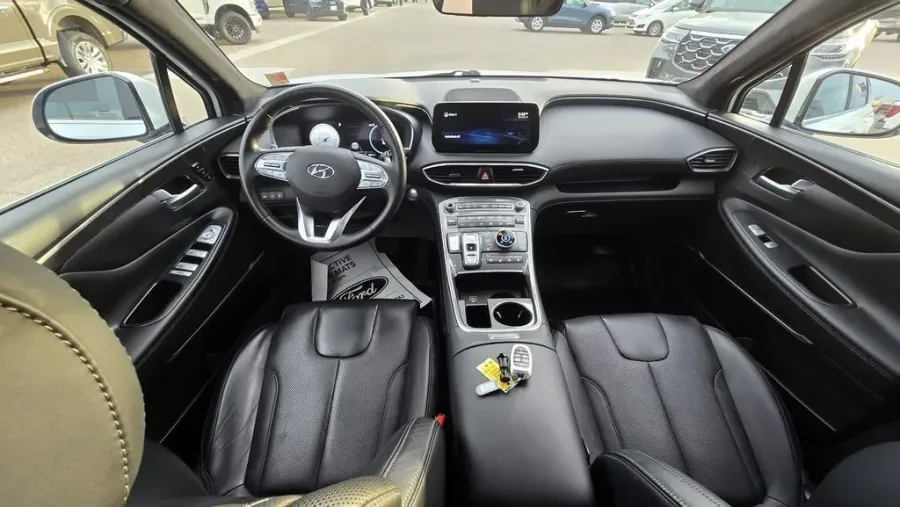 2022 Hyundai Santa Fe | Photo 29 of 33