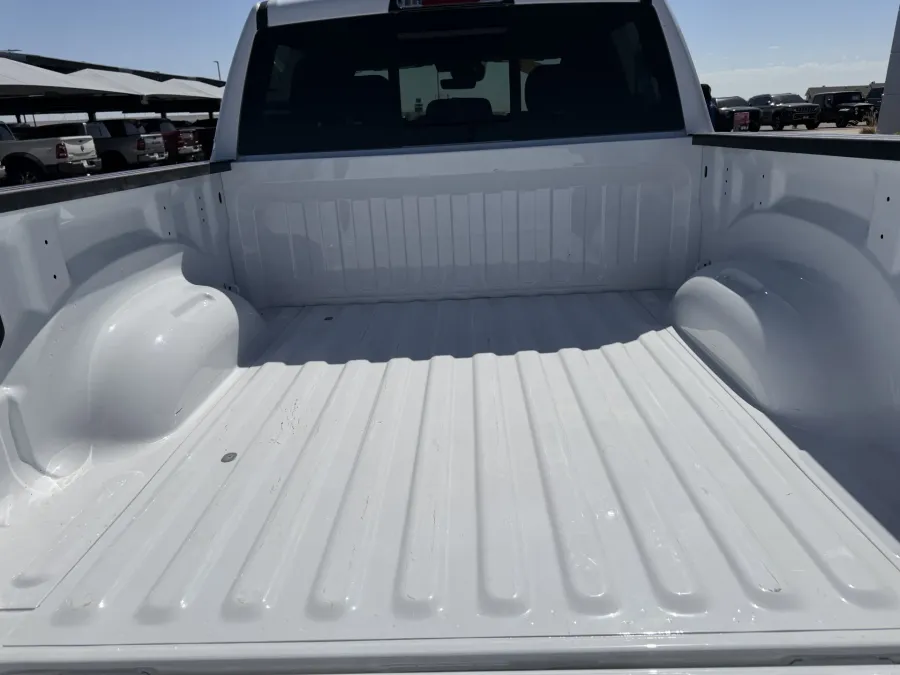 2025 RAM 1500 Warlock | Photo 7 of 18