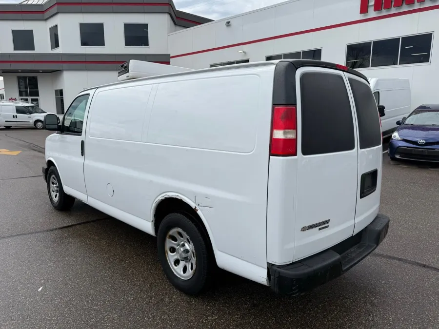 2012 Chevrolet Express 1500 Work Van | Photo 2 of 19