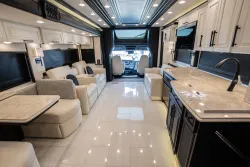 2026 Newmar Summit Aire 4505 | Thumbnail Photo 13 of 27