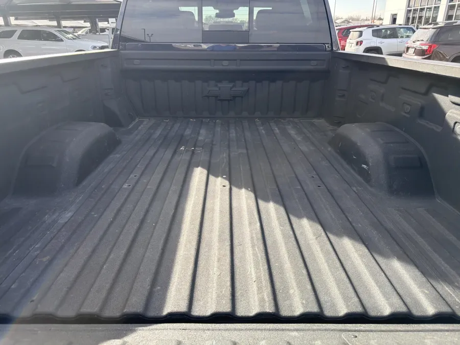 2024 Chevrolet Silverado 2500HD LTZ | Photo 8 of 20