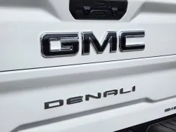 2026 GMC Sierra 3500HD Denali Ultimate | Thumbnail Photo 13 of 31