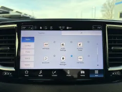 2023 Chrysler Pacifica Touring L | Thumbnail Photo 18 of 23