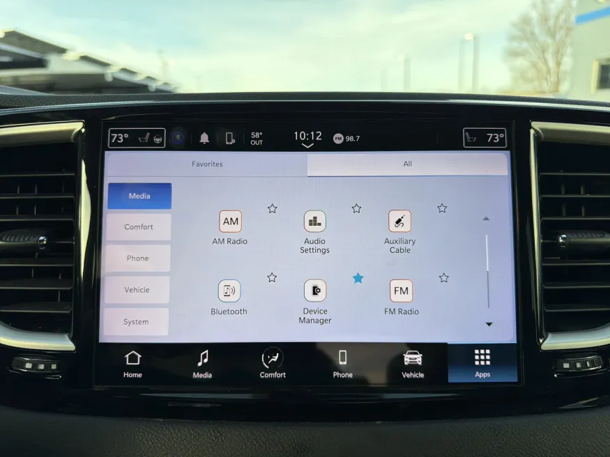 2023 Chrysler Pacifica Touring L | Photo 18 of 23